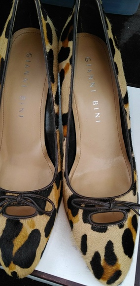 Gianni Bini Cheetah Pumps - Picture 1 of 4